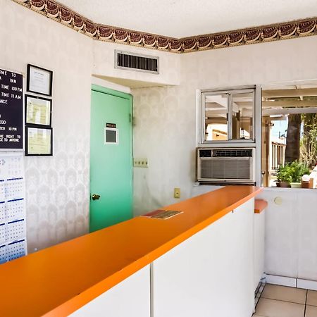 Oyo Hotel Yuma Az - I-8 Us-95 Екстериор снимка